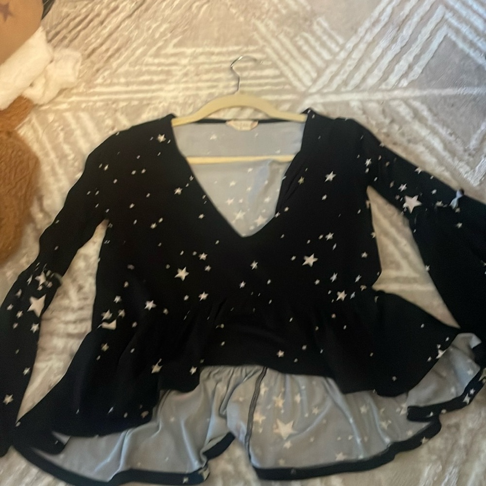 Black long sleeve t